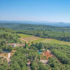  Lodge Domaine De Conillieres France